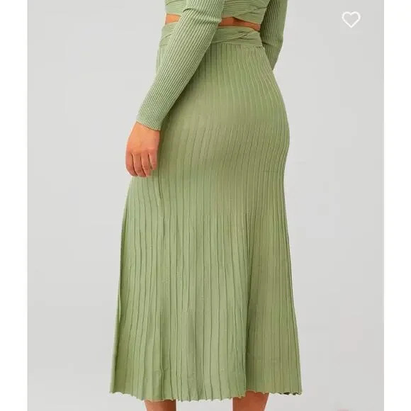 Sovere Midi Skirt Inertia Knit fabric -front slit -Green Tea, size NWT $149 - Picture 2 of 7